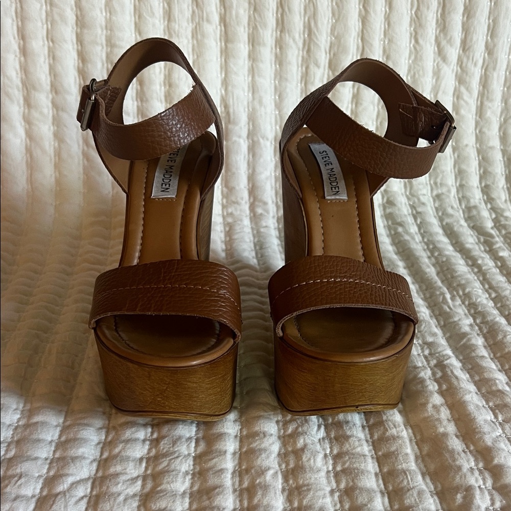 Steve Madden Belma Wedge Heel Sandal - Picture 2 of 9